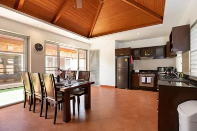 Balinese 3BR Pool Villa Freya, Spacious Courtyard, 70 m from Stay Wellbeing & Lifestyle – Photos 5