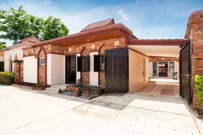 Balinese 3BR Pool Villa Freya, Spacious Courtyard, 70 m from Stay Wellbeing & Lifestyle – Photos 13